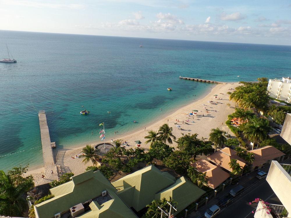 Starfish Beach Studio At Montego Bay Club Resort Екстер'єр фото
