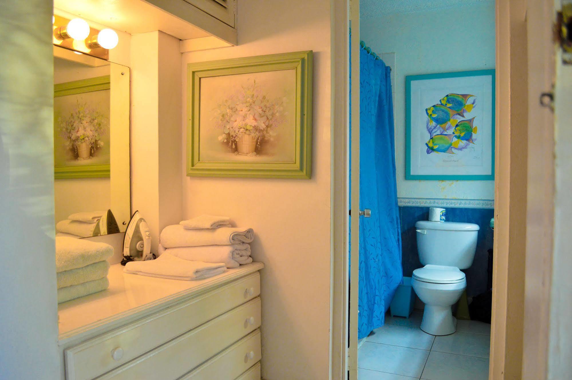Starfish Beach Studio At Montego Bay Club Resort Екстер'єр фото