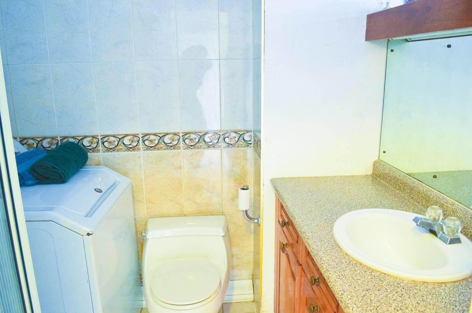Starfish Beach Studio At Montego Bay Club Resort Екстер'єр фото